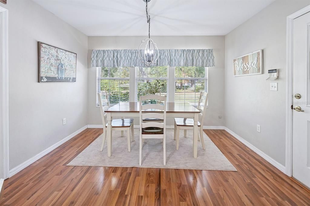 На продажу: $399,000 (3 спален, 2 ванн, 1657 Квадратных фут)