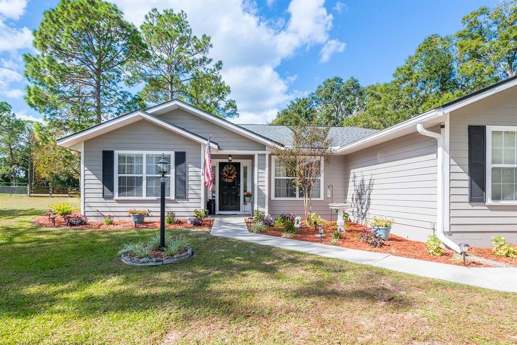 На продажу: $399,000 (3 спален, 2 ванн, 1657 Квадратных фут)