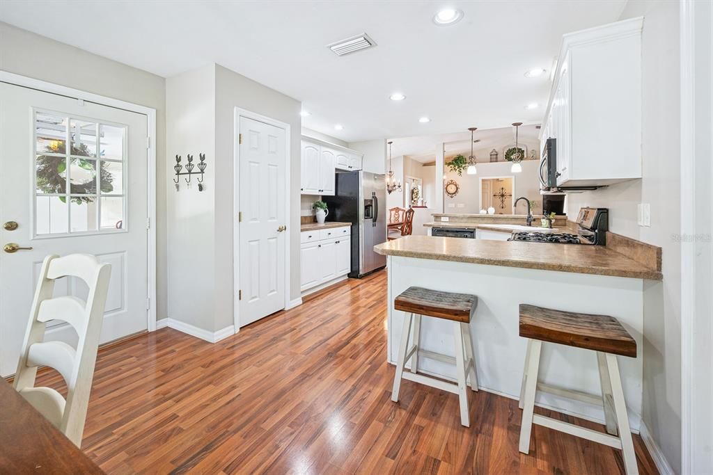 На продажу: $399,000 (3 спален, 2 ванн, 1657 Квадратных фут)