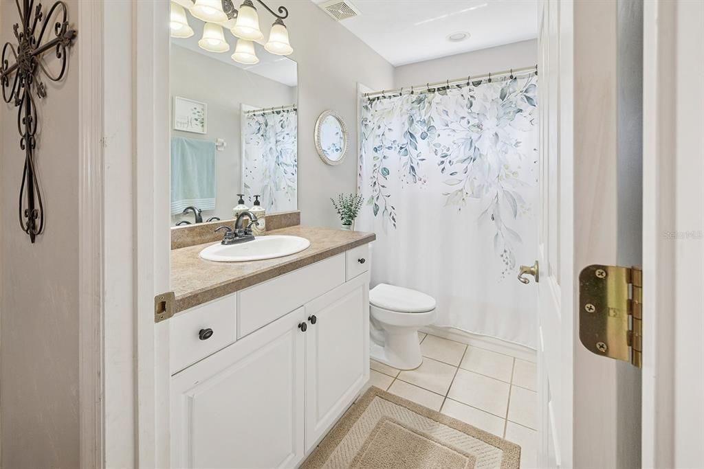 На продажу: $399,000 (3 спален, 2 ванн, 1657 Квадратных фут)