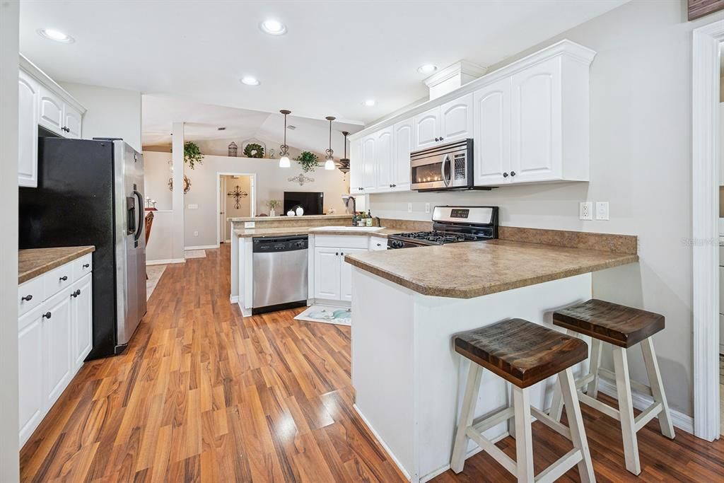 На продажу: $399,000 (3 спален, 2 ванн, 1657 Квадратных фут)