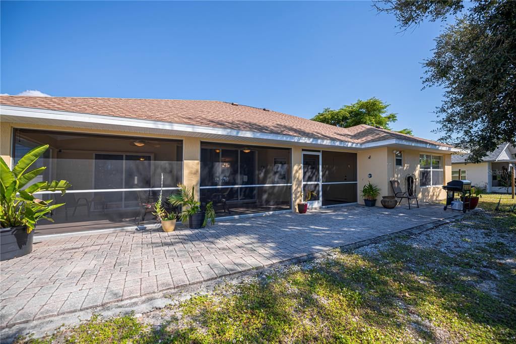 Active With Contract: $309,900 (2 beds, 2 baths, 1786 Square Feet)