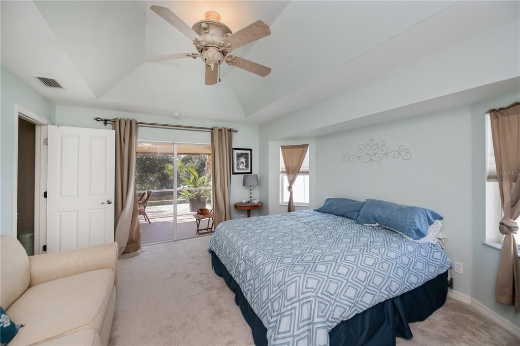 Active With Contract: $309,900 (2 beds, 2 baths, 1786 Square Feet)