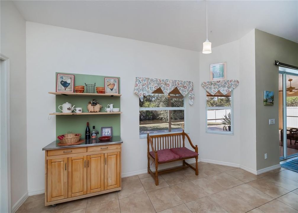 Active With Contract: $309,900 (2 beds, 2 baths, 1786 Square Feet)