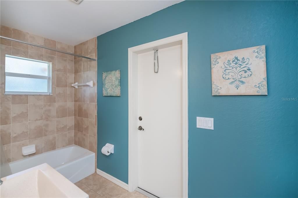 Active With Contract: $309,900 (2 beds, 2 baths, 1786 Square Feet)