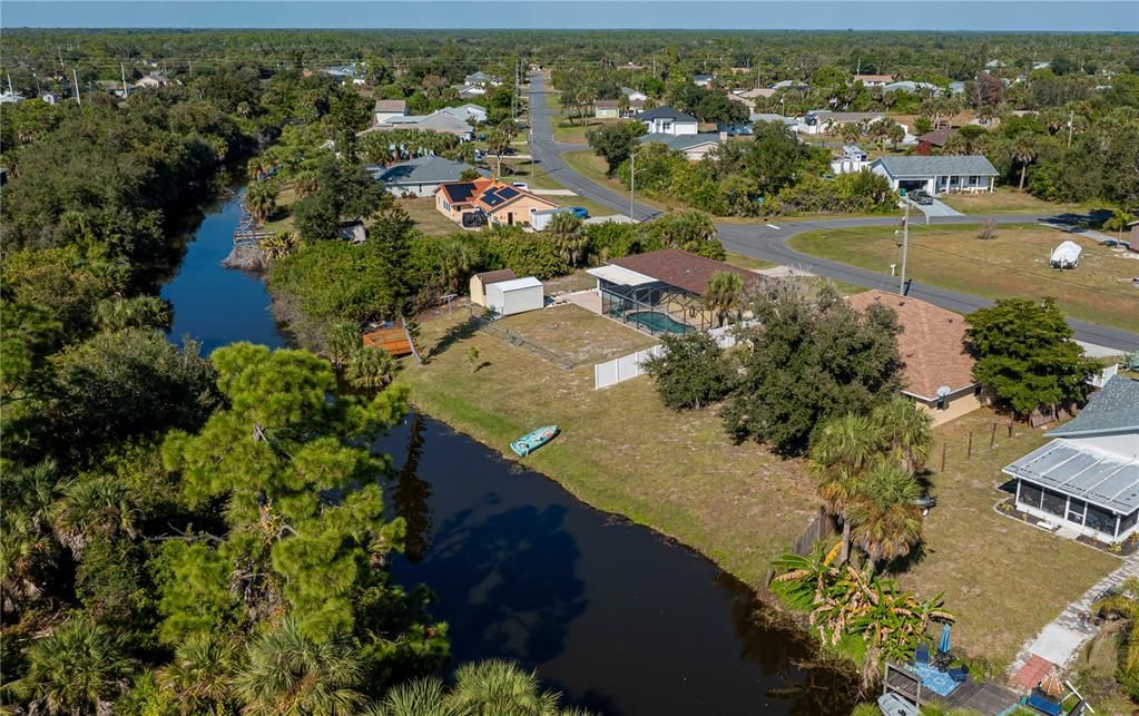 Active With Contract: $309,900 (2 beds, 2 baths, 1786 Square Feet)