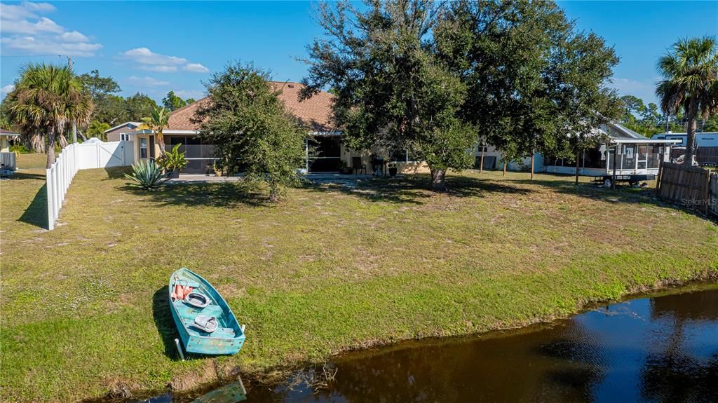 Active With Contract: $309,900 (2 beds, 2 baths, 1786 Square Feet)