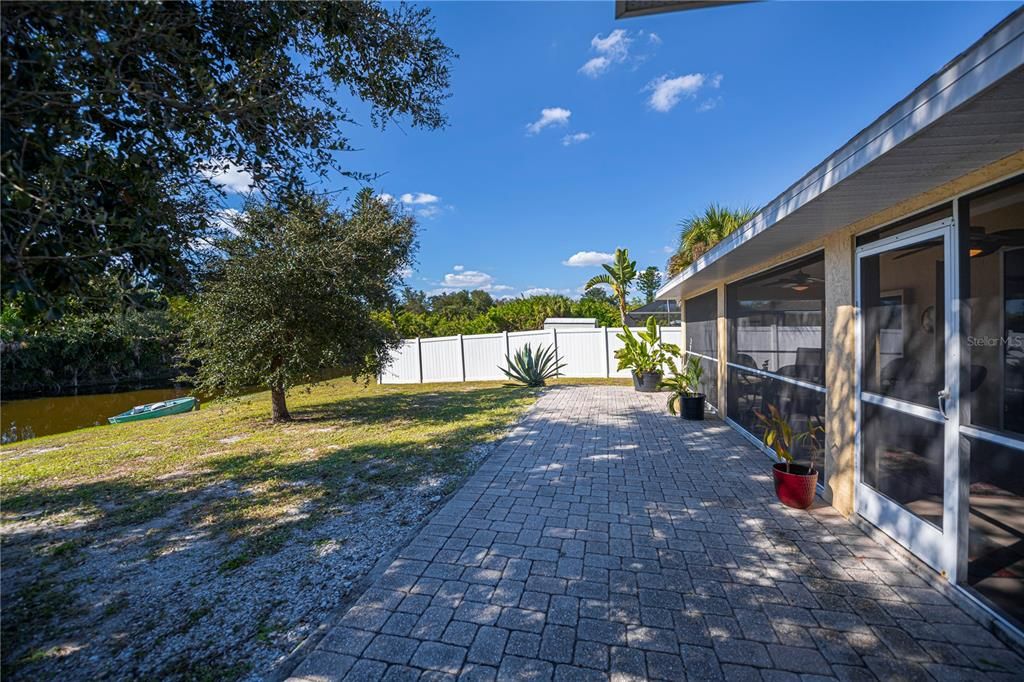 Active With Contract: $309,900 (2 beds, 2 baths, 1786 Square Feet)