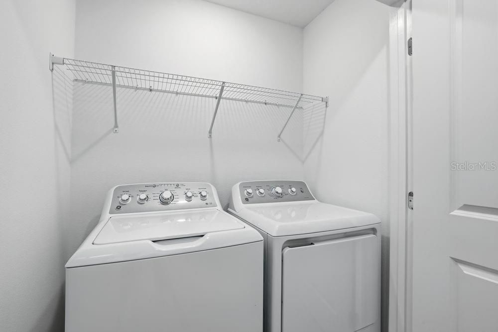 待售: $229,999 (2 贝兹, 2 浴室, 1219 平方英尺)