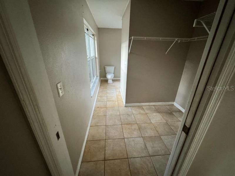 For Sale: $249,900 (2 beds, 2 baths, 1072 Square Feet)