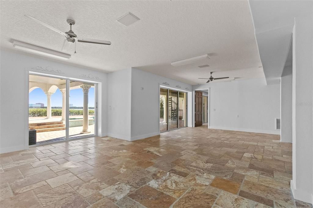 For Sale: $3,650,000 (5 beds, 4 baths, 6310 Square Feet)