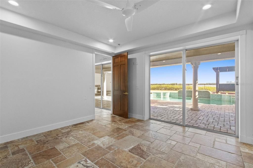 For Sale: $3,650,000 (5 beds, 4 baths, 6310 Square Feet)