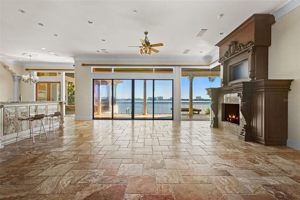 For Sale: $3,650,000 (5 beds, 4 baths, 6310 Square Feet)