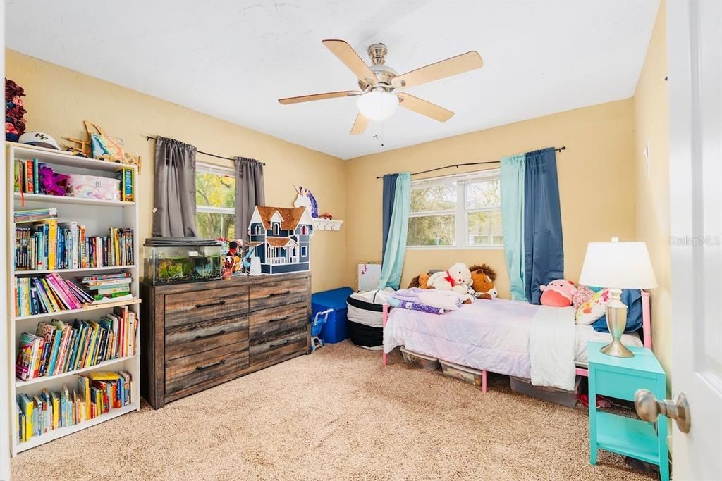 待售: $249,900 (4 贝兹, 3 浴室, 1536 平方英尺)