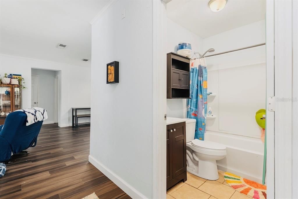 待售: $249,900 (4 贝兹, 3 浴室, 1536 平方英尺)