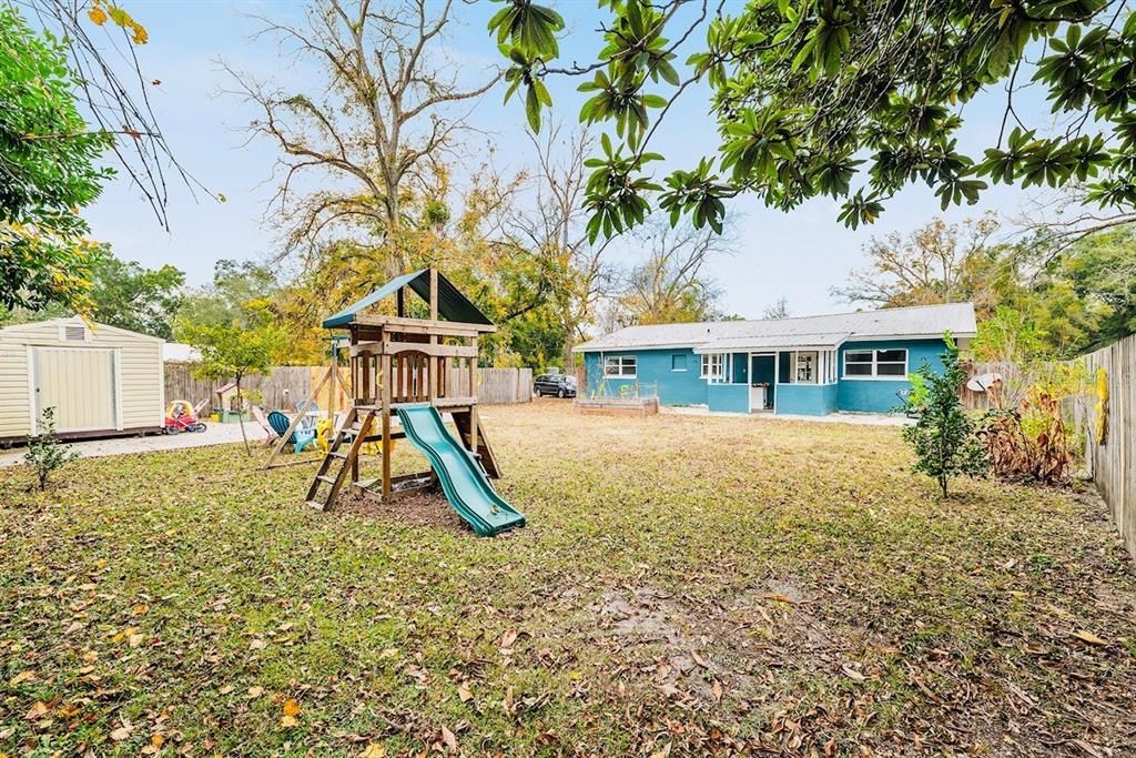 待售: $249,900 (4 贝兹, 3 浴室, 1536 平方英尺)