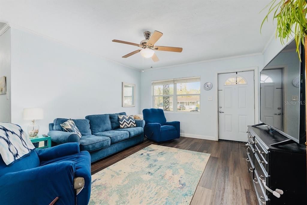 待售: $249,900 (4 贝兹, 3 浴室, 1536 平方英尺)