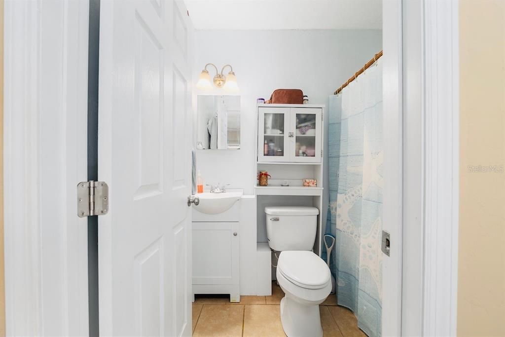 待售: $249,900 (4 贝兹, 3 浴室, 1536 平方英尺)