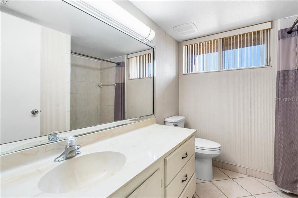 For Sale: $225,000 (3 beds, 2 baths, 1180 Square Feet)