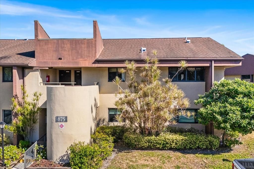 For Sale: $225,000 (3 beds, 2 baths, 1180 Square Feet)