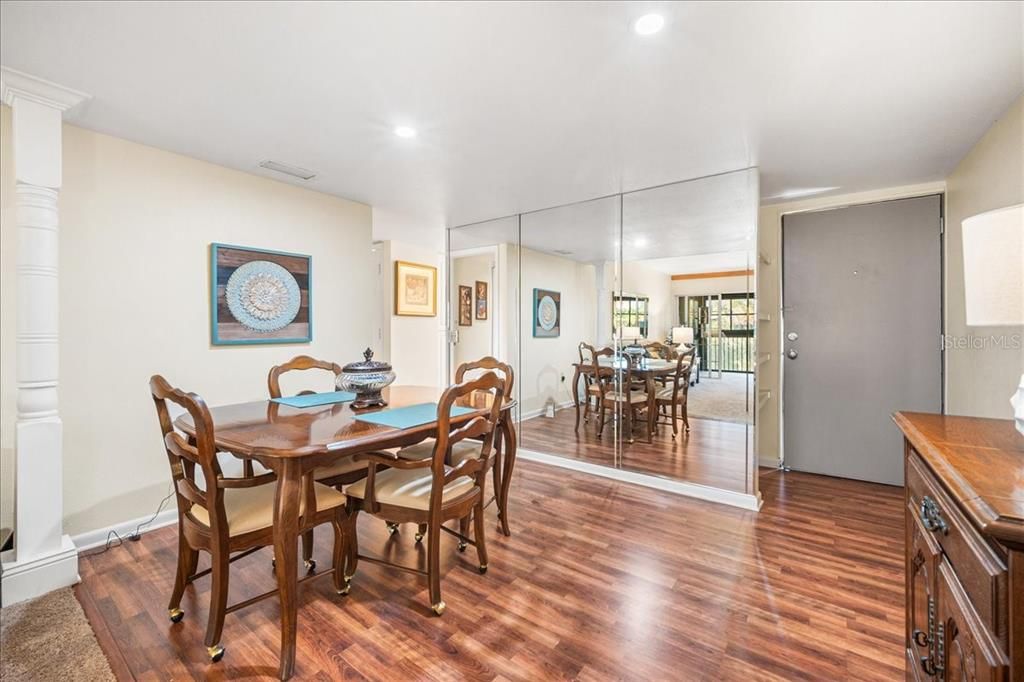 For Sale: $225,000 (3 beds, 2 baths, 1180 Square Feet)