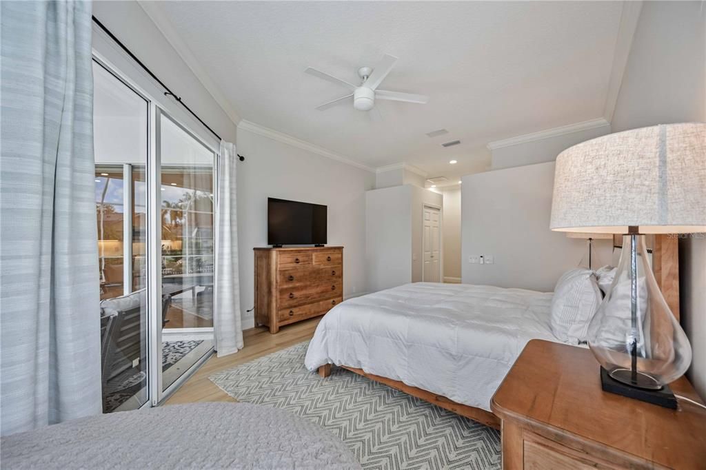 待售: $829,900 (3 贝兹, 2 浴室, 2371 平方英尺)