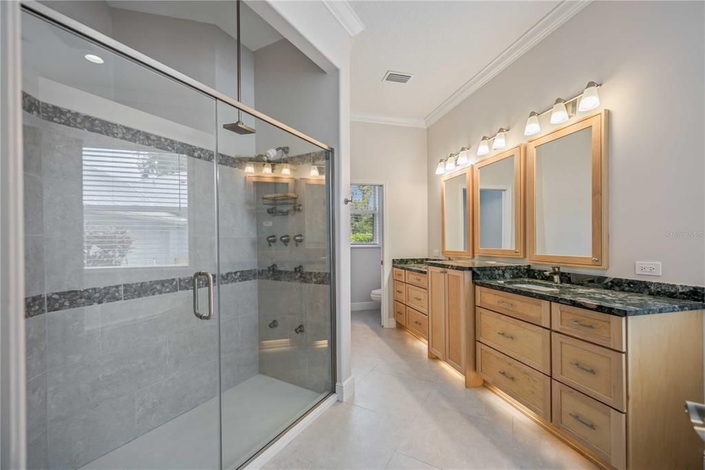 待售: $829,900 (3 贝兹, 2 浴室, 2371 平方英尺)