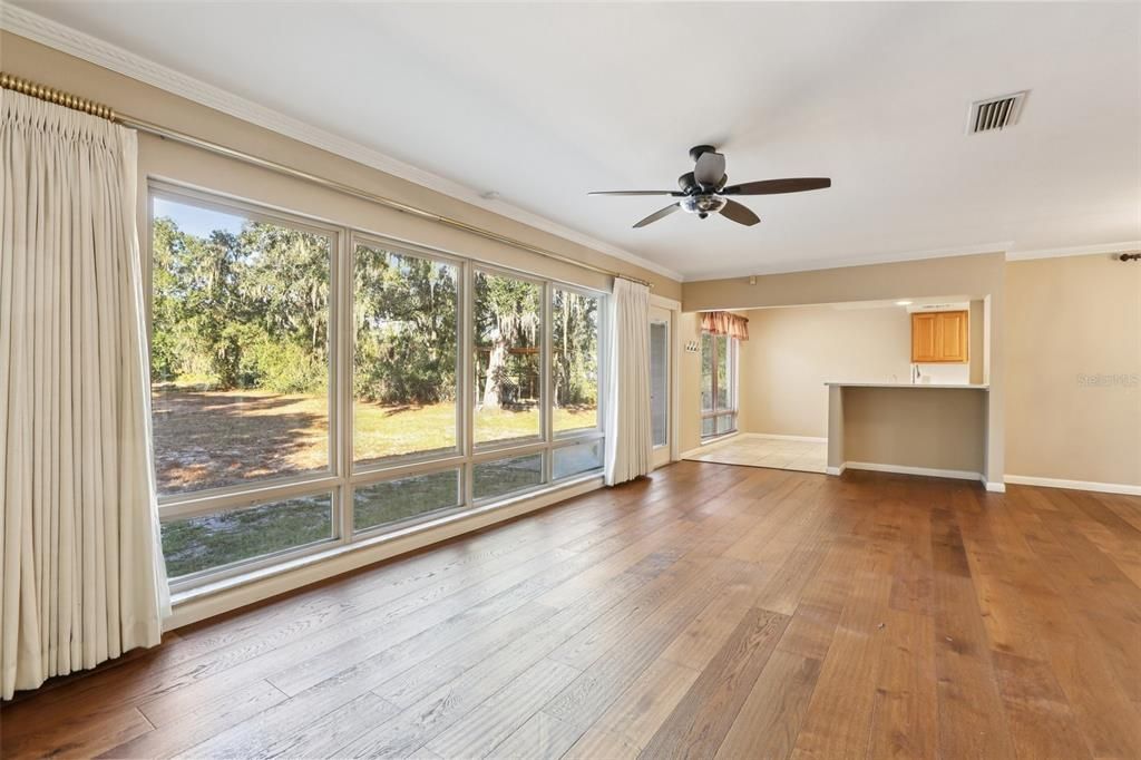 出租: $2,800 (3 贝兹, 2 浴室, 2192 平方英尺)