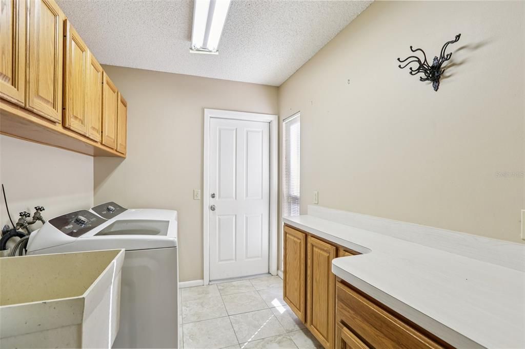 出租: $2,800 (3 贝兹, 2 浴室, 2192 平方英尺)