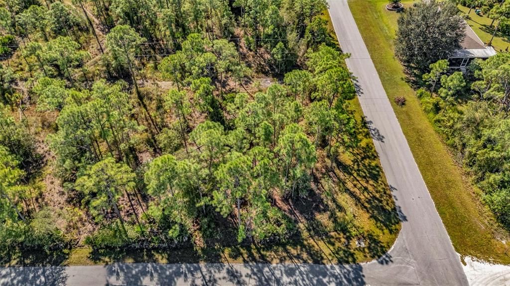 На продажу: $27,000 (0.32 acres)