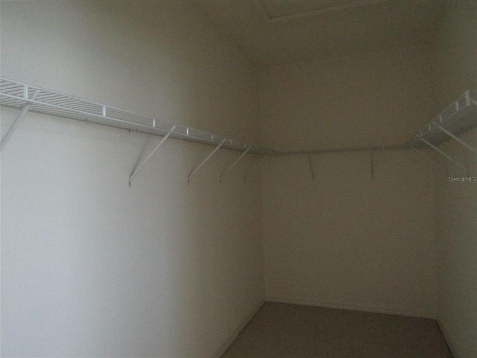 В аренду: $1,975 (3 спален, 2 ванн, 1803 Квадратных фут)