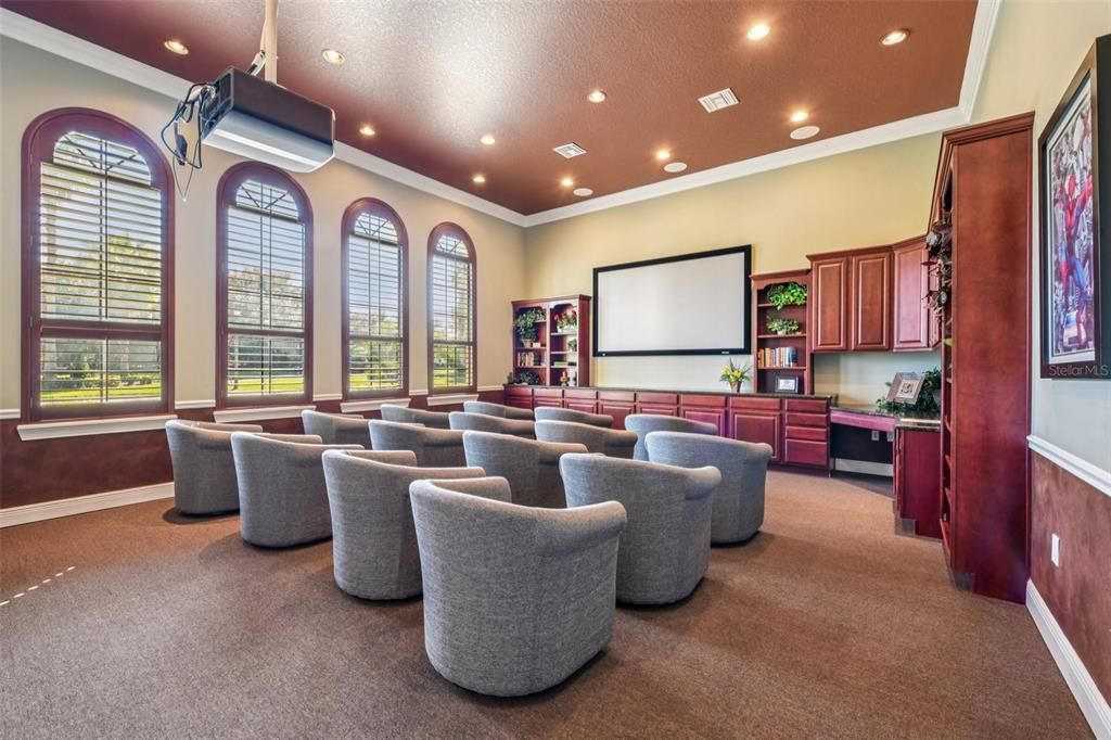 En Venta: $395,000 (4 camas, 2 baños, 1836 Pies cuadrados)