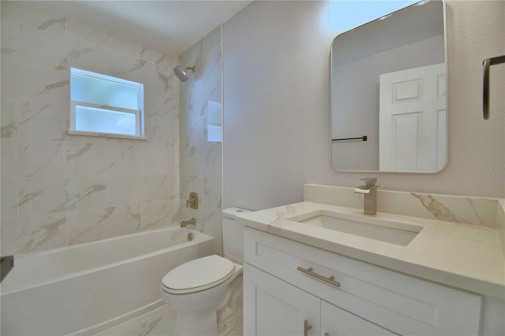 待售: $395,000 (3 贝兹, 2 浴室, 1550 平方英尺)