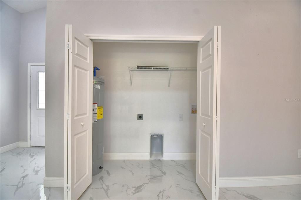 待售: $395,000 (3 贝兹, 2 浴室, 1550 平方英尺)