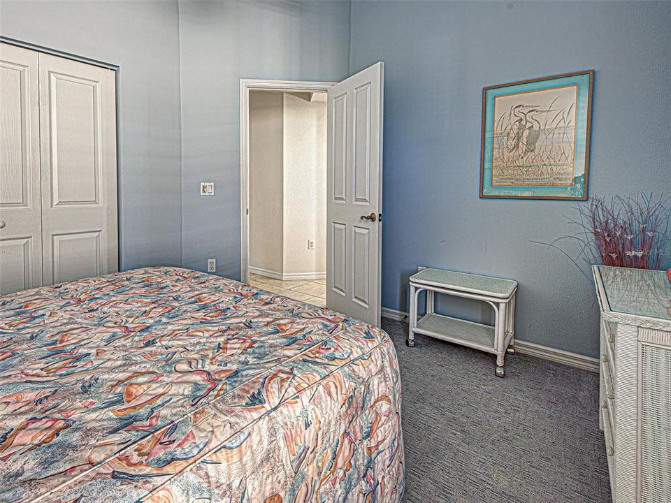 合同活跃: $399,000 (3 贝兹, 2 浴室, 1661 平方英尺)