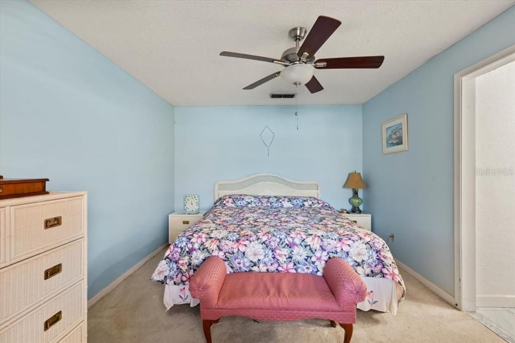 待售: $269,000 (2 贝兹, 2 浴室, 1140 平方英尺)