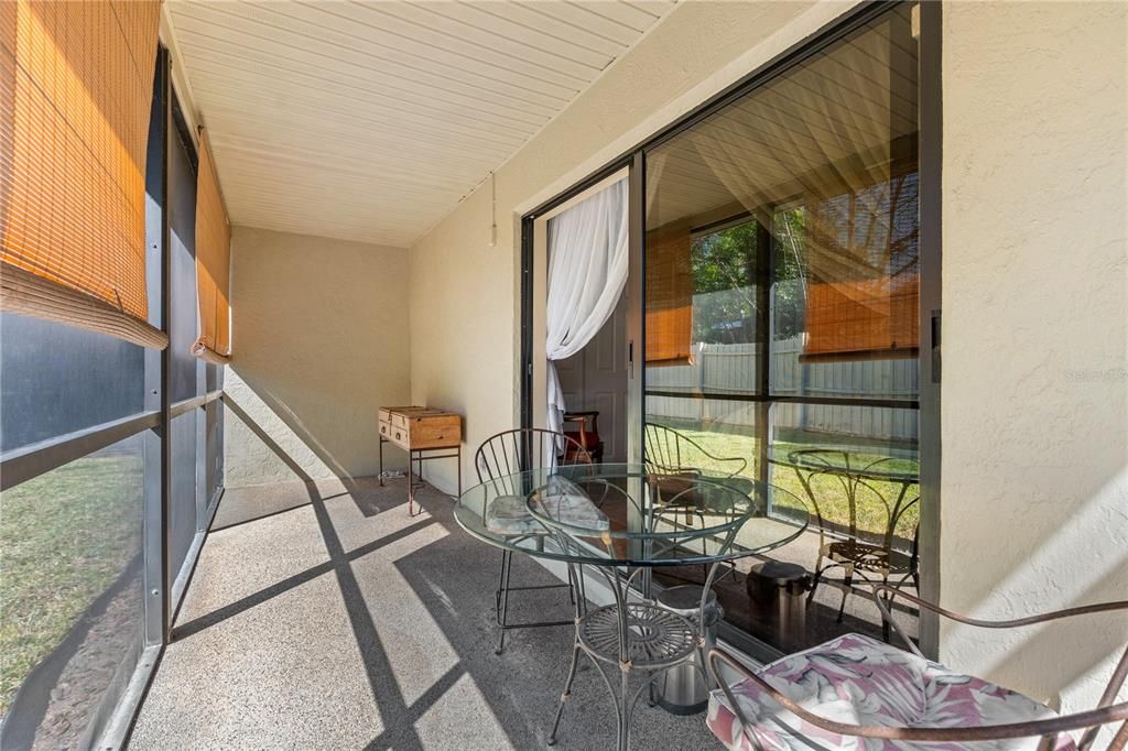 For Sale: $525,000 (5 beds, 2 baths, 2151 Square Feet)