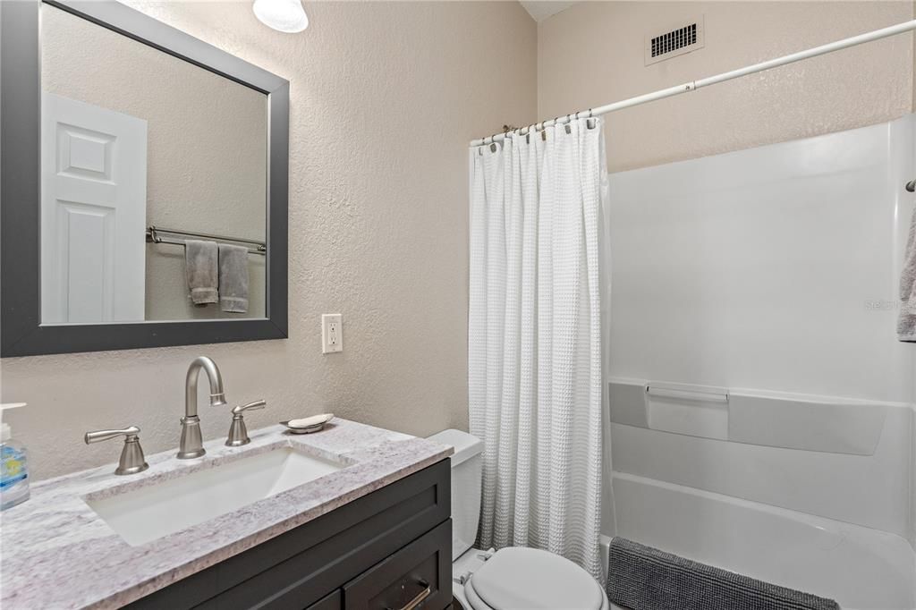 For Sale: $525,000 (5 beds, 2 baths, 2151 Square Feet)