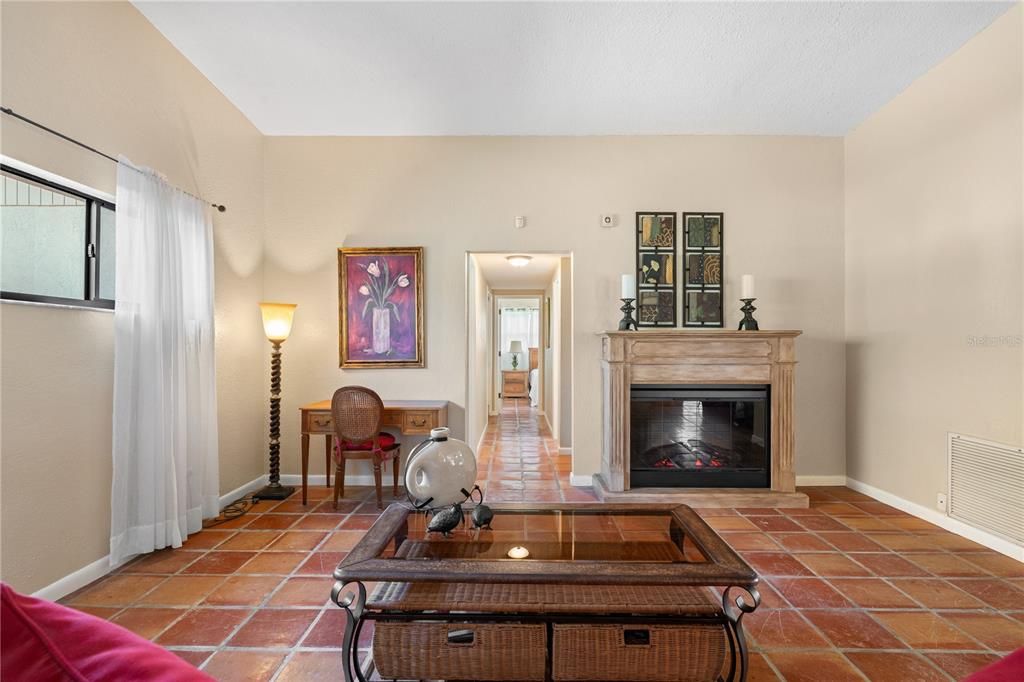 For Sale: $525,000 (5 beds, 2 baths, 2151 Square Feet)