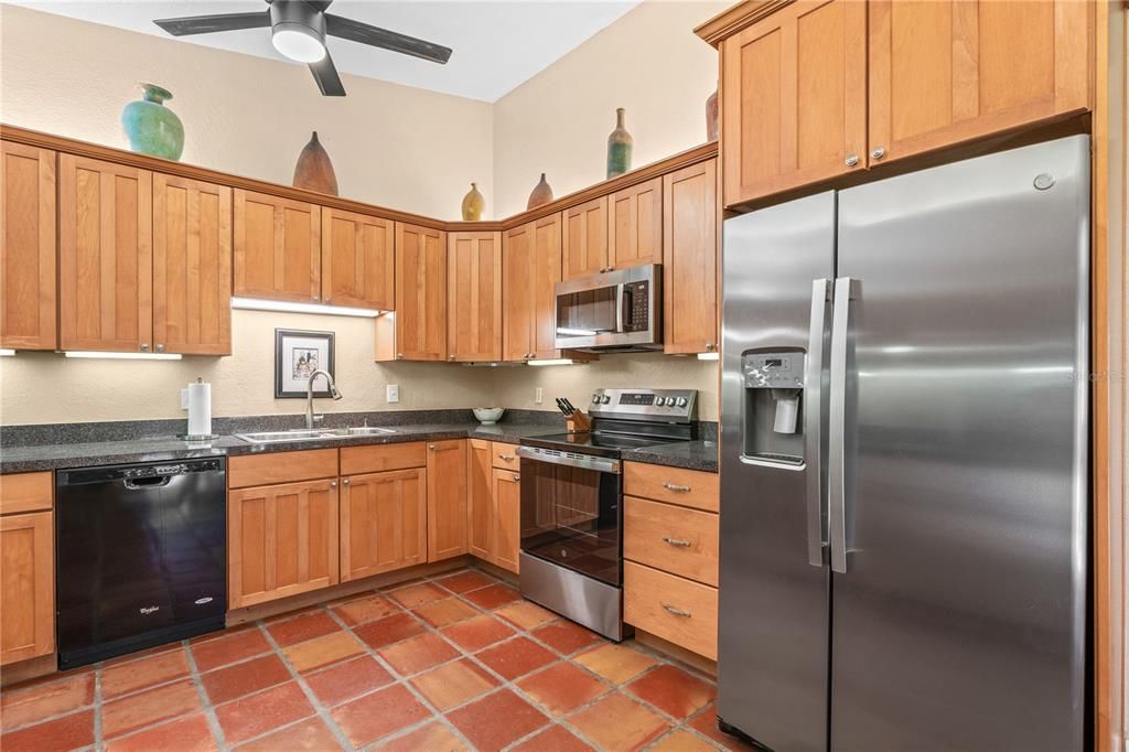 For Sale: $525,000 (5 beds, 2 baths, 2151 Square Feet)