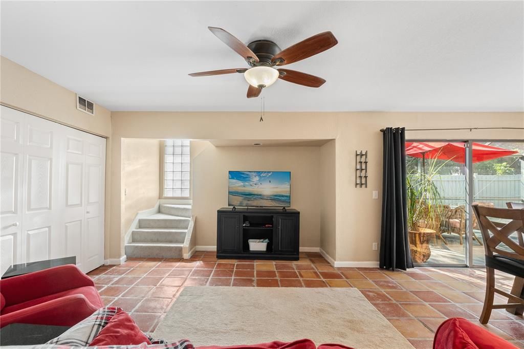 For Sale: $525,000 (5 beds, 2 baths, 2151 Square Feet)