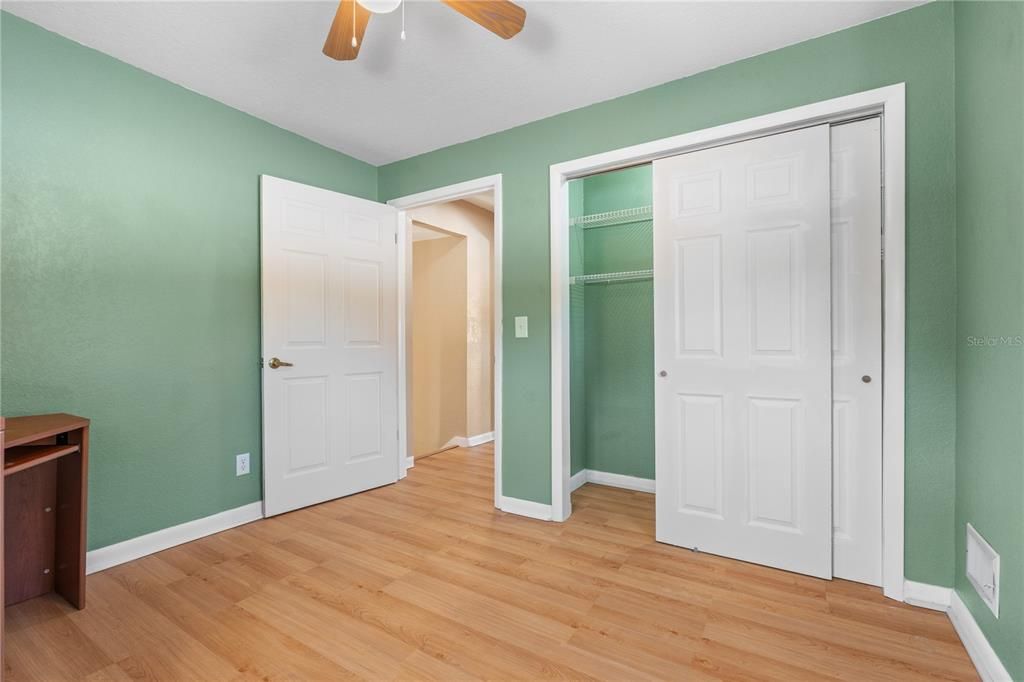 For Sale: $525,000 (5 beds, 2 baths, 2151 Square Feet)