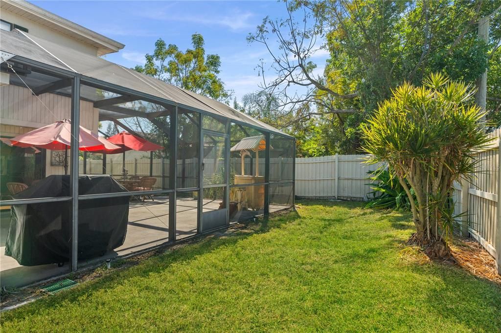 For Sale: $525,000 (5 beds, 2 baths, 2151 Square Feet)