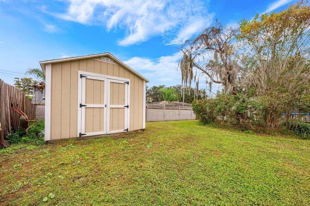 На продажу: $415,000 (3 спален, 2 ванн, 1965 Квадратных фут)