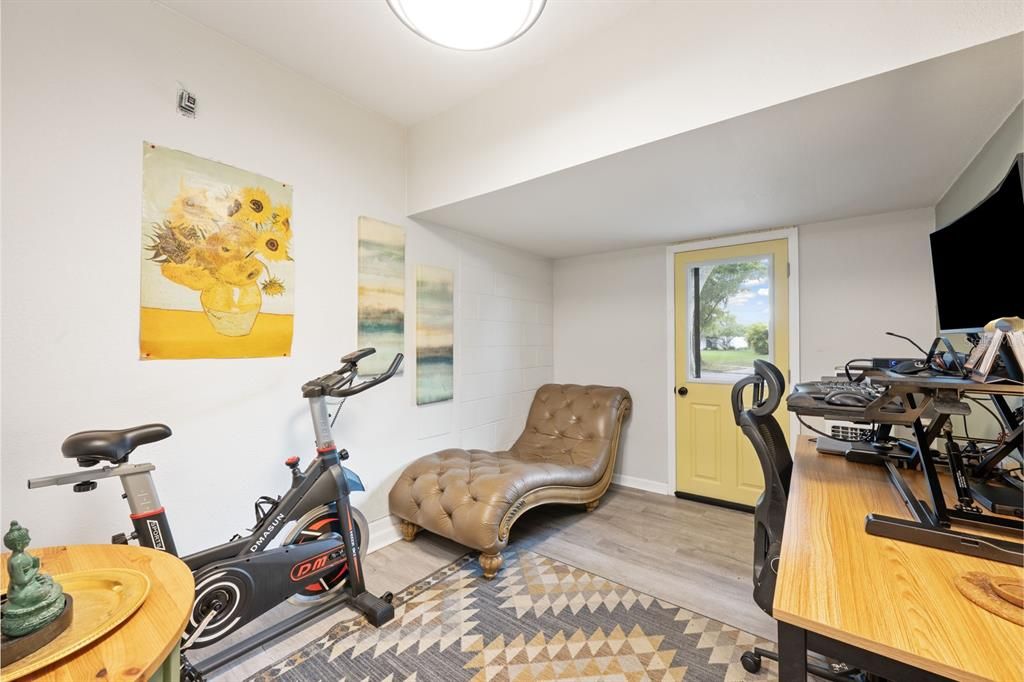 На продажу: $415,000 (3 спален, 2 ванн, 1965 Квадратных фут)