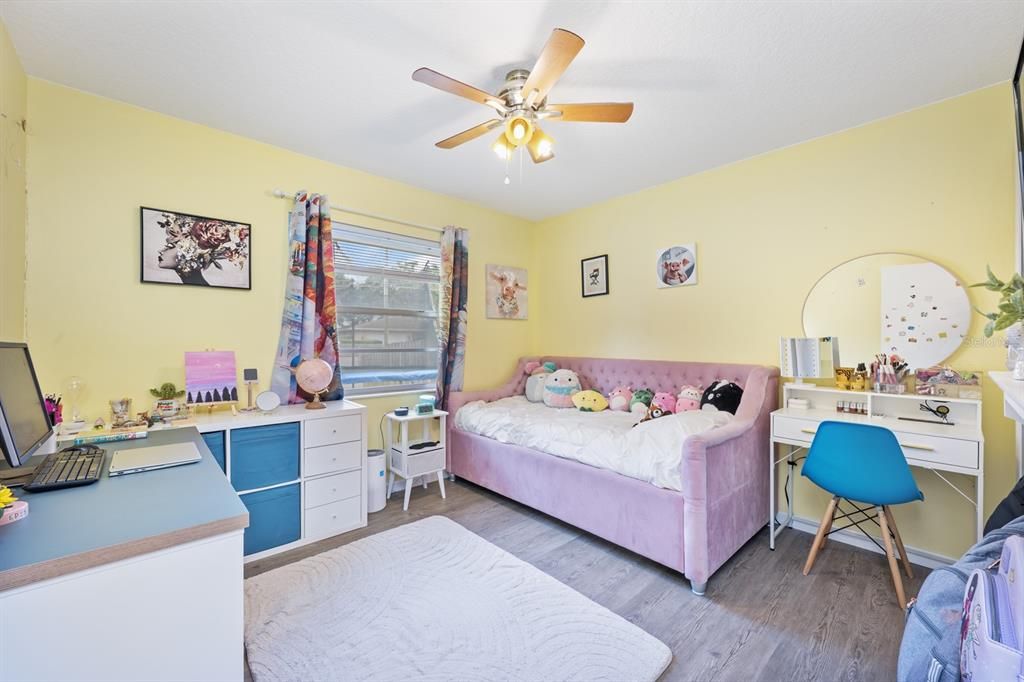 На продажу: $415,000 (3 спален, 2 ванн, 1965 Квадратных фут)