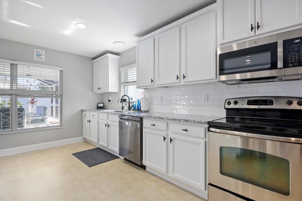 待售: $464,999 (4 贝兹, 2 浴室, 2634 平方英尺)