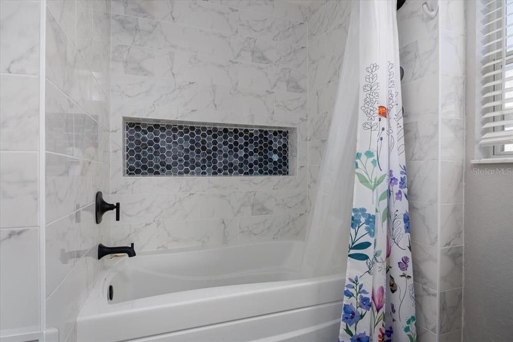 待售: $464,999 (4 贝兹, 2 浴室, 2634 平方英尺)