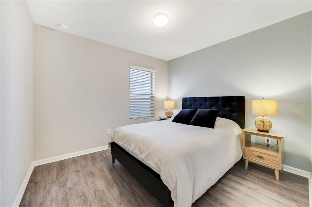 待售: $340,000 (4 贝兹, 2 浴室, 1865 平方英尺)