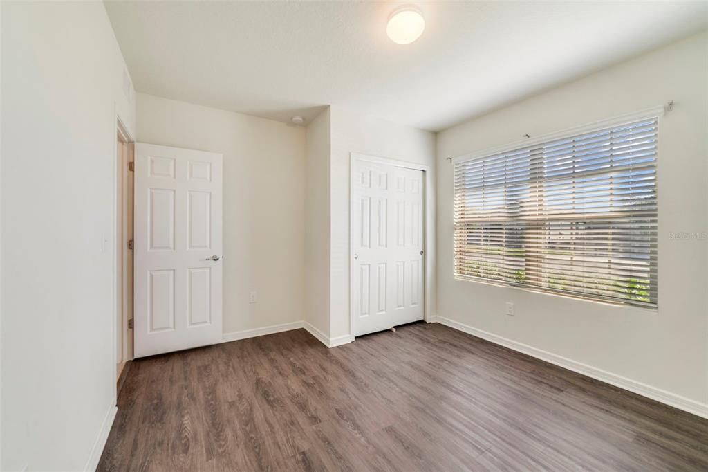 待售: $340,000 (4 贝兹, 2 浴室, 1865 平方英尺)